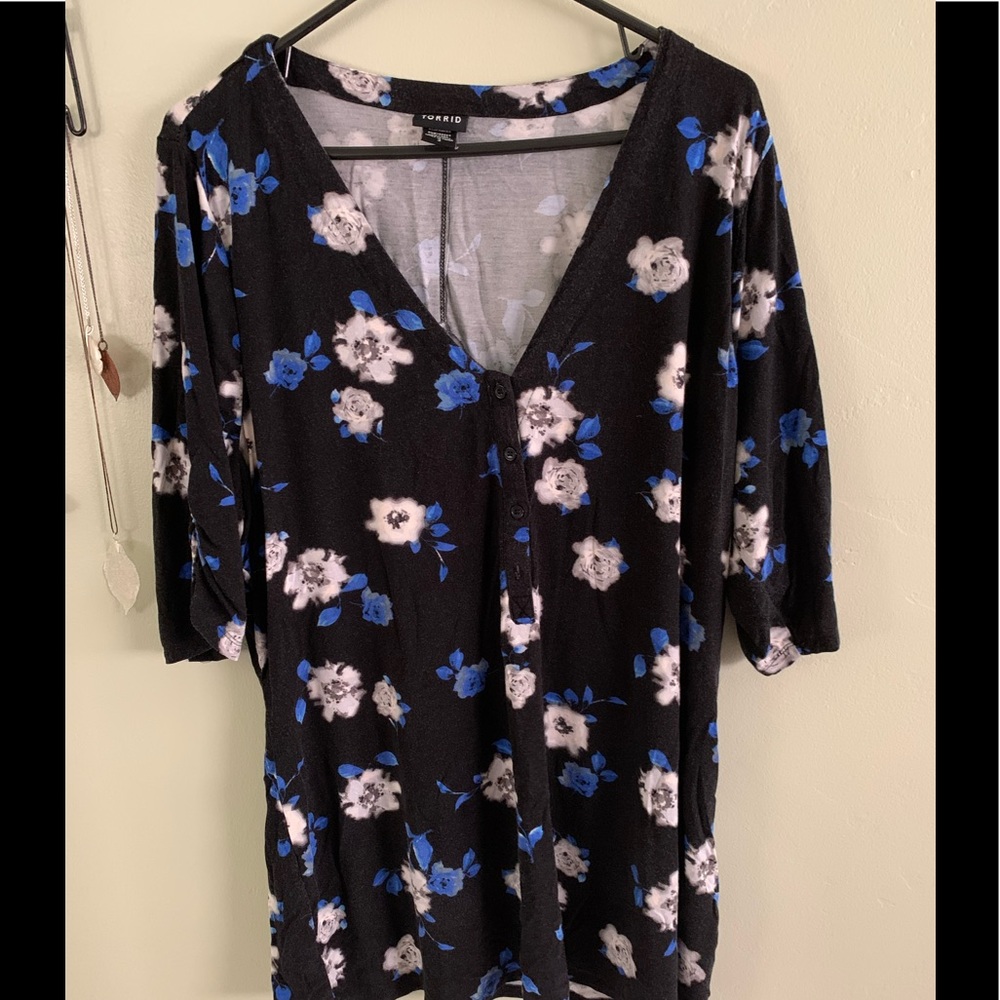 Torrid 3 soft 3/4 sleeve blouse